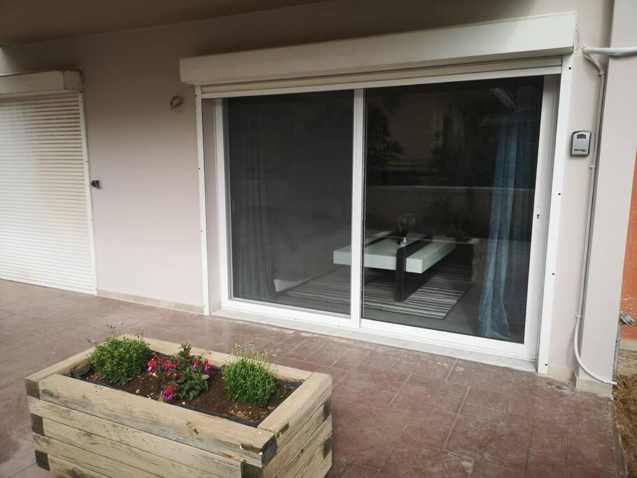 Ground Floor Apt. With Garden, Timfristou 86 Chalandri เอเธนส์ ภายนอก รูปภาพ